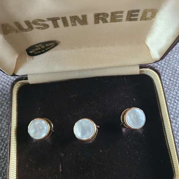 Vintage Austin Reed Mother of Pearl Studs